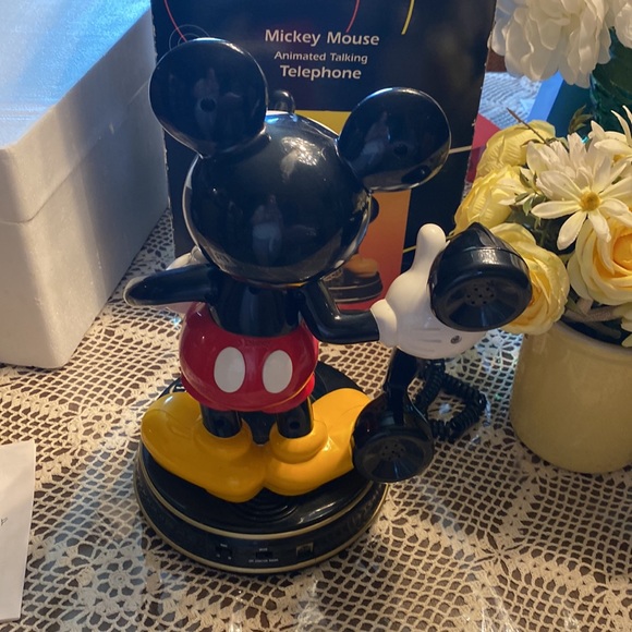 Mickey Mouse Push Button Telephone - Picture 8 of 15